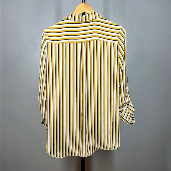 Adrianna Papell Yellow Gold Button Down Shirt with Notched Collar - Picture 3 of 7